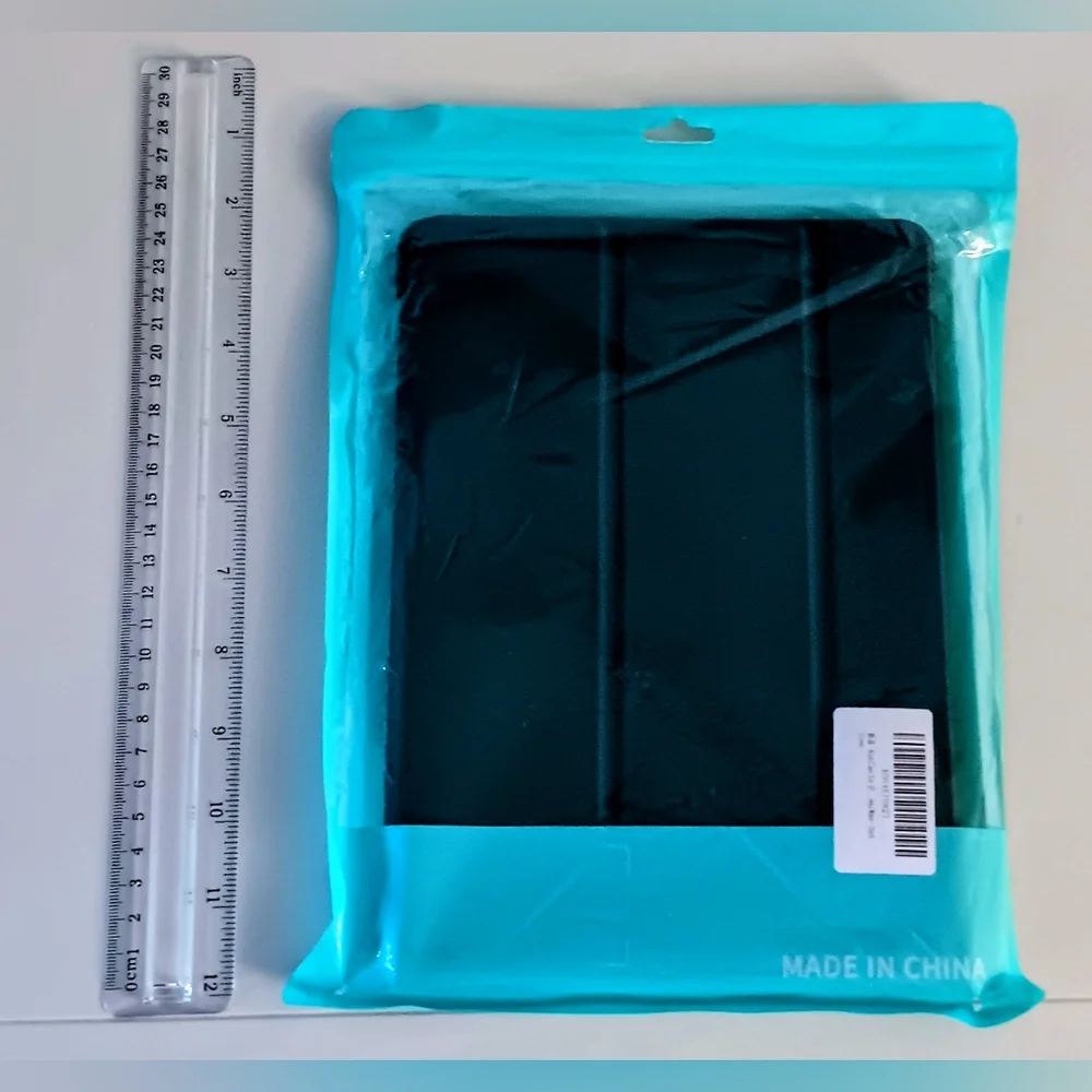 iPad Case 9.7-inch 5th Gen/6th Brand New Sealed Sleep/Wake Cover Dark Green